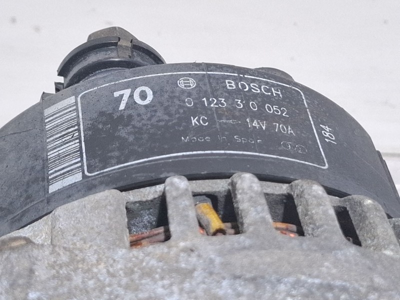 Recambio de alternador para nissan atleon 120 referencia OEM IAM 0123310052  