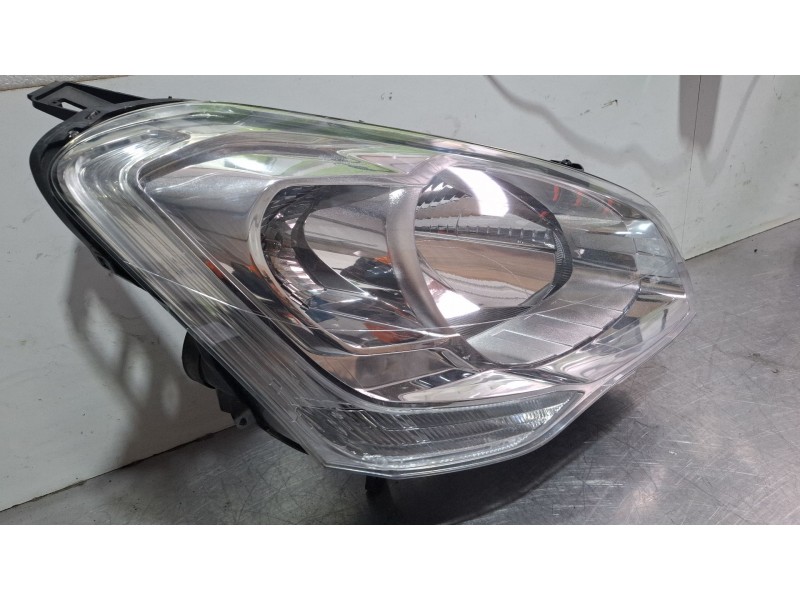 Recambio de faro delantero derecho para citroën berlingo referencia OEM IAM 98200124XT  
