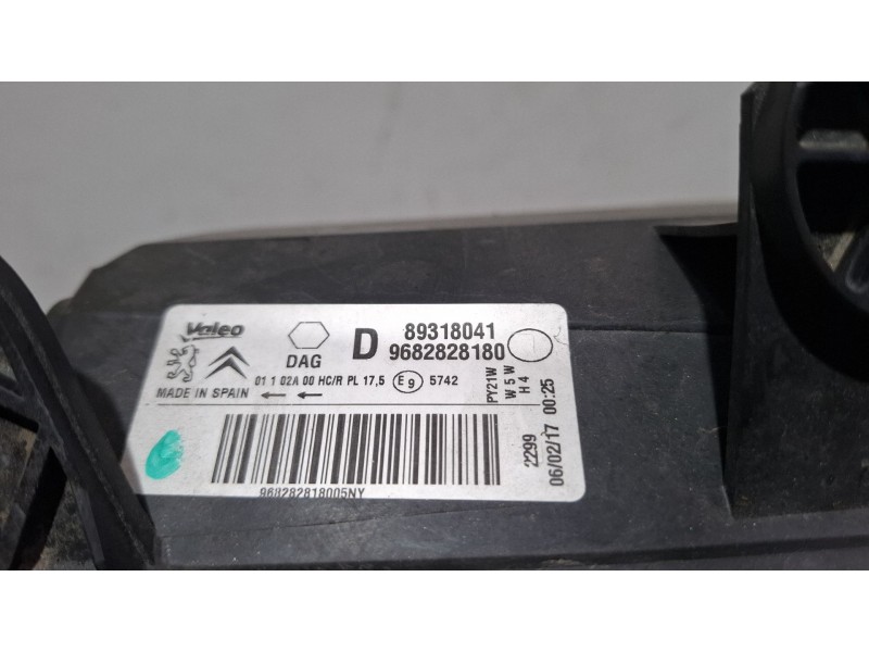 Recambio de faro delantero derecho para citroën berlingo referencia OEM IAM 98200124XT  