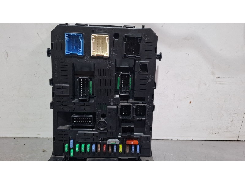 Recambio de centralita bsi para citroën berlingo referencia OEM IAM 981218948002 / BSI04EV2  