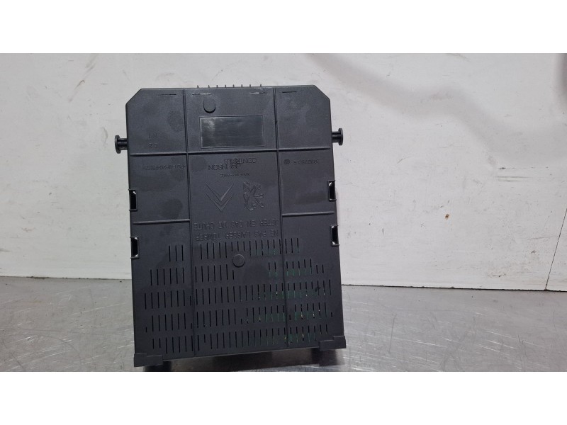 Recambio de centralita bsi para citroën berlingo referencia OEM IAM 981218948002 / BSI04EV2  