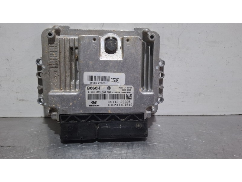 Recambio de centralita motor para hyundai santa fe referencia OEM IAM 0281013584 / 39113-27825  