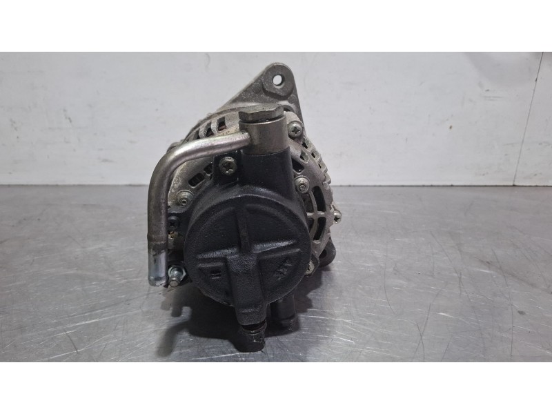 Recambio de alternador para hyundai santa fe referencia OEM IAM cgb19110  