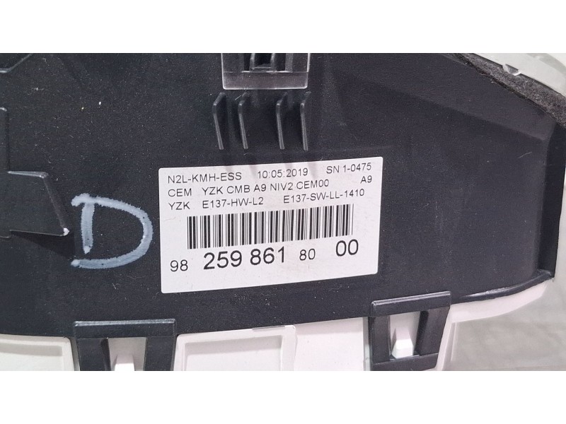 Recambio de cuenta kilometros para peugeot 208 referencia OEM IAM 9825986180  