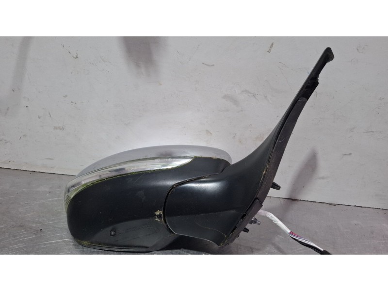 Recambio de espejo retrovisor derecho electrico para peugeot 208 referencia OEM IAM E20211047  
