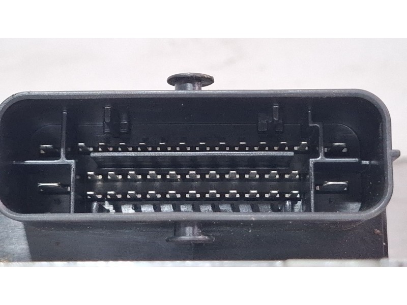 Recambio de modulo abs para peugeot 208 referencia OEM IAM 9822654880  