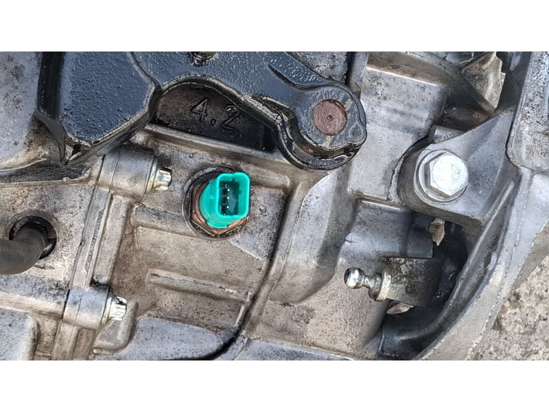 Recambio de caja cambios completa para renault trafic referencia OEM IAM PF6050 / 320109931R  
