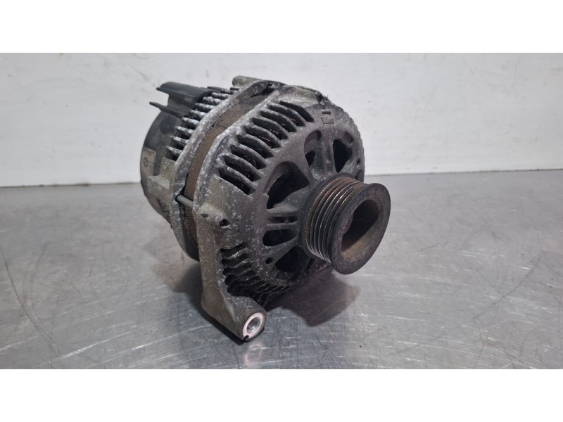 Recambio de alternador para bmw 320 td compact referencia OEM IAM 7788223 / 2542538C  