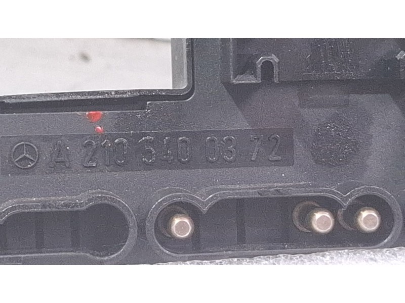 Recambio de caja reles / fusibles para mercedes-benz e290 referencia OEM IAM A2105400372  