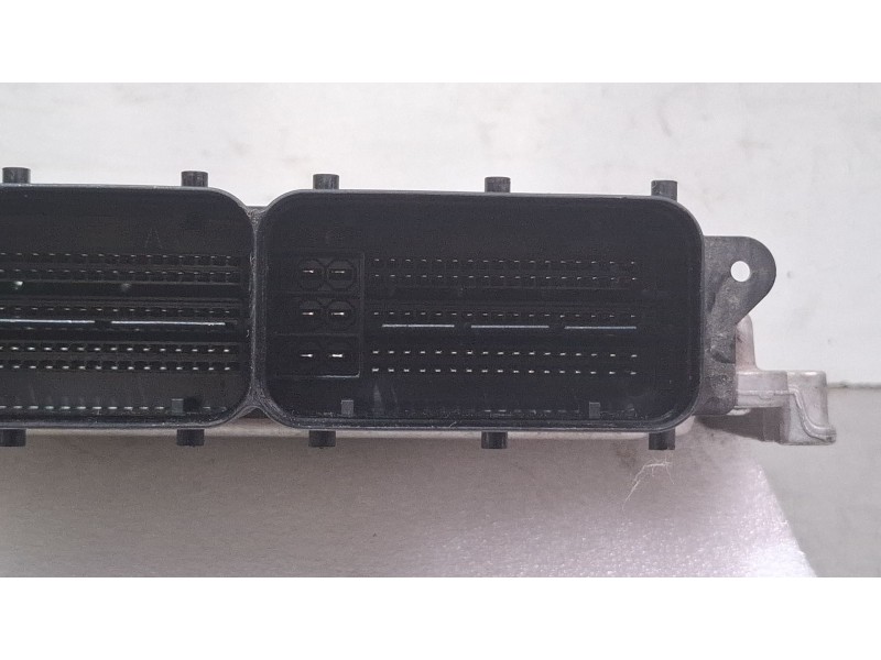 Recambio de centralita motor para kia ceed referencia OEM IAM 0281032115 / 39140-2A860  