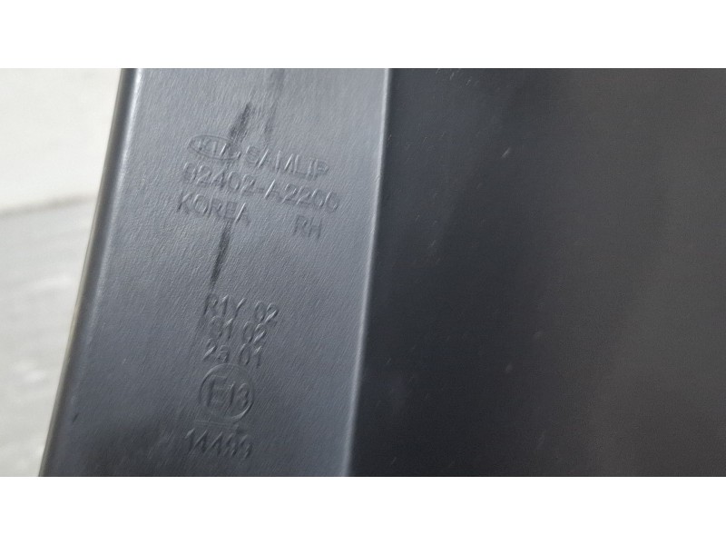 Recambio de piloto trasero derecho para kia ceed referencia OEM IAM 92402-A2200  