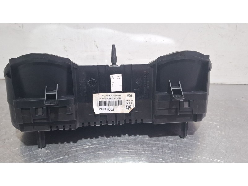 Recambio de cuenta kilometros para seat leon 1.6 referencia OEM IAM 1P0920853A  