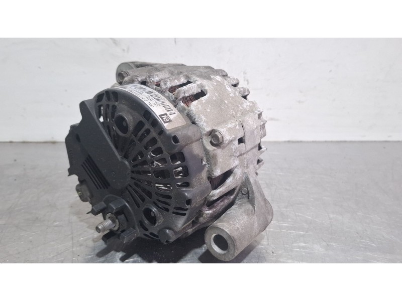 Recambio de alternador para opel astra referencia OEM IAM 13502582 / 2650800A  