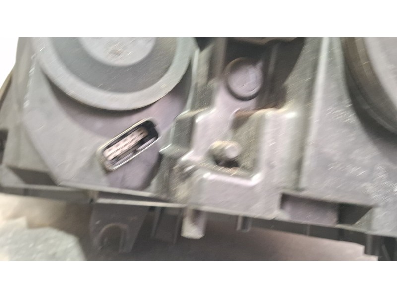 Recambio de faro delantero derecho para nissan qashqai referencia OEM IAM 26010JD90A  