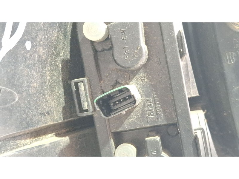 Recambio de piloto carrocería trasero derecho para nissan qashqai referencia OEM IAM E205090  