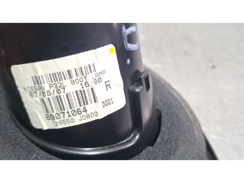 Recambio de piloto porton trasero derecho para nissan qashqai referencia OEM IAM 89071064 / 26550JD800  