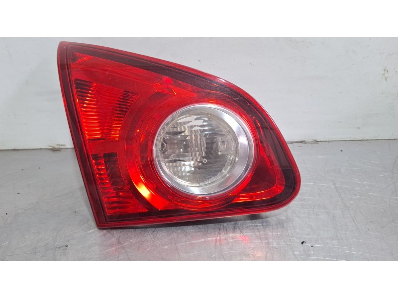 Recambio de piloto porton trasero izquierdo para nissan qashqai referencia OEM IAM 89071063 / 26555JD800  
