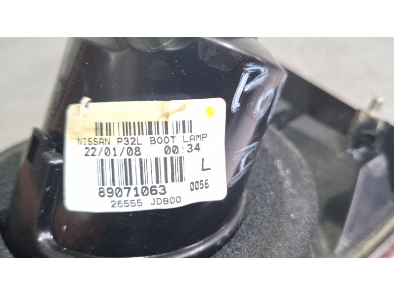 Recambio de piloto porton trasero izquierdo para nissan qashqai referencia OEM IAM 89071063 / 26555JD800  