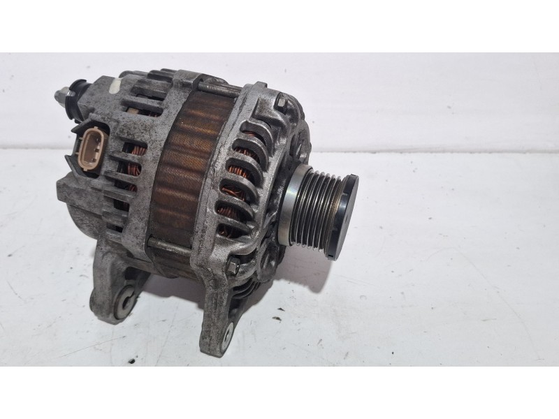 Recambio de alternador para nissan qashqai referencia OEM IAM 23100JD200  