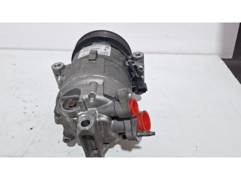 Recambio de compresor aire acondicionado para nissan qashqai referencia OEM IAM 92600JD200  