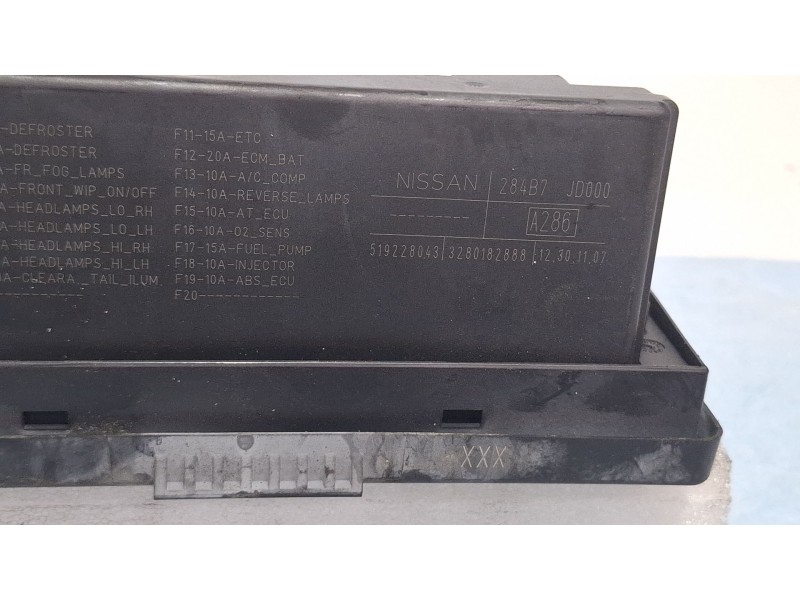 Recambio de caja reles / fusibles para nissan qashqai referencia OEM IAM 284B7JD000  