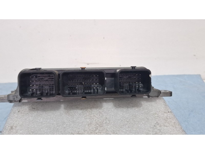 Recambio de centralita motor para nissan qashqai referencia OEM IAM MEC93-370  