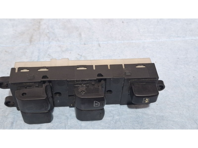 Recambio de mando elevalunas delantero izquierdo para nissan qashqai referencia OEM IAM 25401JD00B  