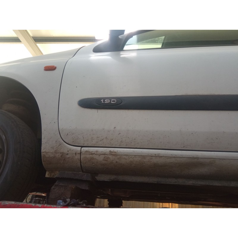 renault clio del año 2001