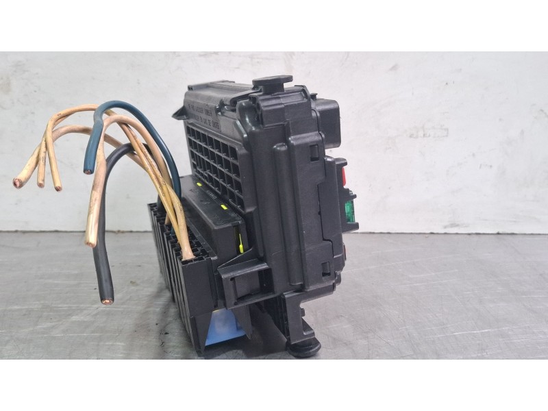 Recambio de centralita bsm para citroën c3 referencia OEM IAM 9667199780 / R09  