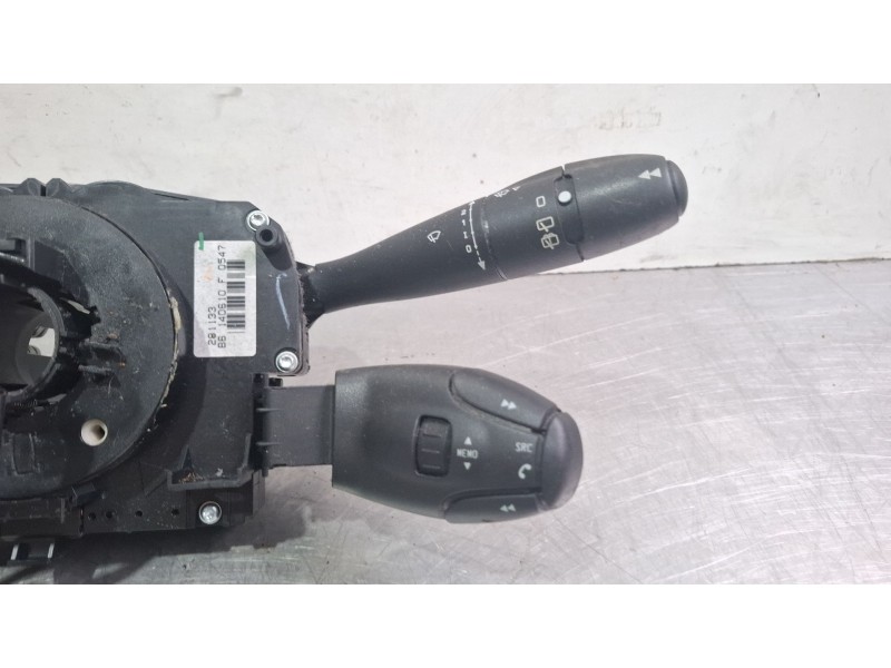 Recambio de mando multifuncion para peugeot 207 referencia OEM IAM 96661305XT / COM2005  