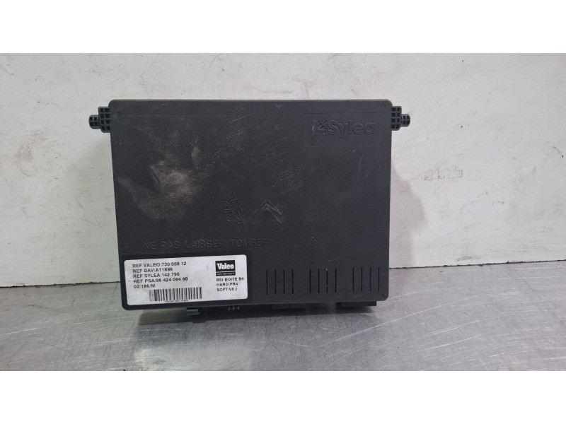 Recambio de caja reles / fusibles para citroën xsara picasso referencia OEM IAM 9642409480 / 73005812  