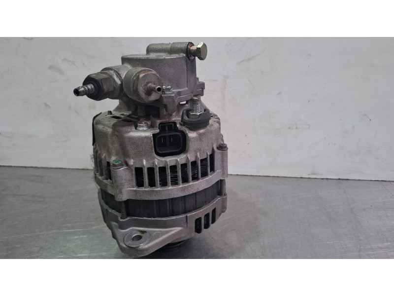 Recambio de alternador para opel astra referencia OEM IAM 0986048320  