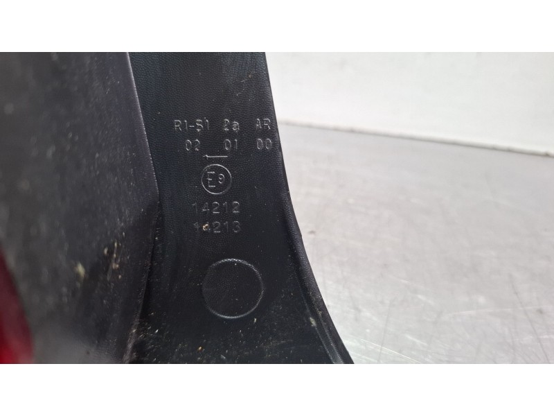 Recambio de piloto trasero izquierdo para dacia dacia sandero referencia OEM IAM 265554938R  