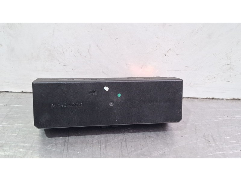 Recambio de caja reles / fusibles para mercedes-benz c200 referencia OEM IAM A0005400072  