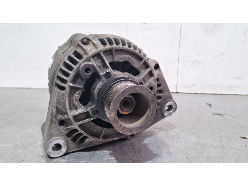 Recambio de alternador para mercedes-benz c200 referencia OEM IAM 0101544602 / 0123320044  