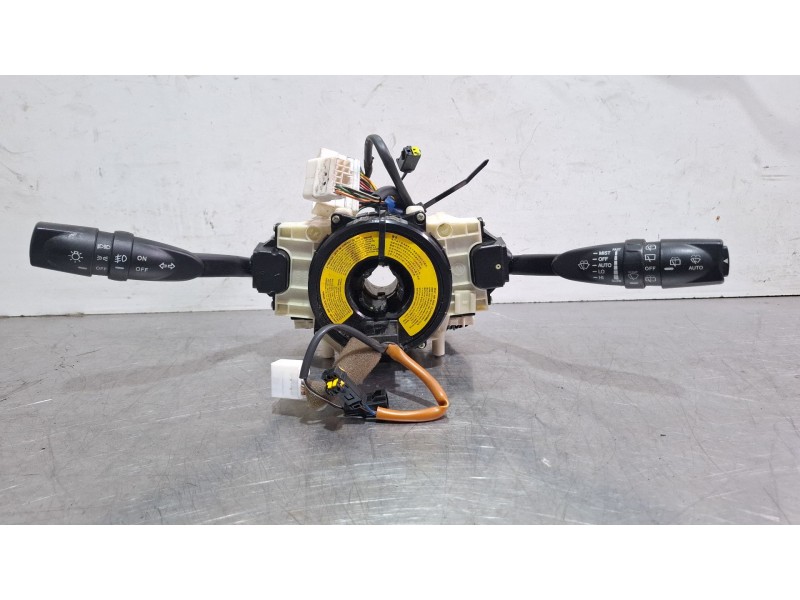 Recambio de mando multifuncion para ssangyong actyon sports pick up 200xdi referencia OEM IAM 8590009153  