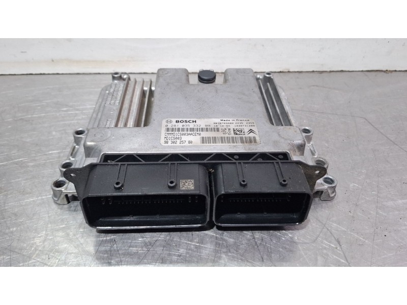 Recambio de centralita motor para peugeot 308 referencia OEM IAM 0281035332 / 9830225780  