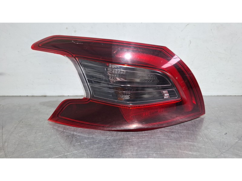 Recambio de piloto carrocería trasero izquierdo para peugeot 308 referencia OEM IAM 9823728680 / 81250102  