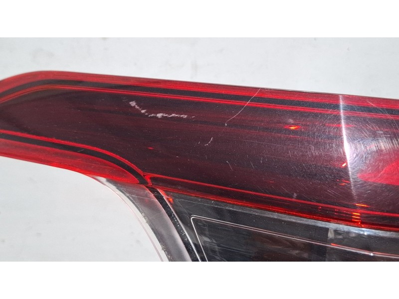 Recambio de piloto carrocería trasero izquierdo para peugeot 308 referencia OEM IAM 9823728680 / 81250102  