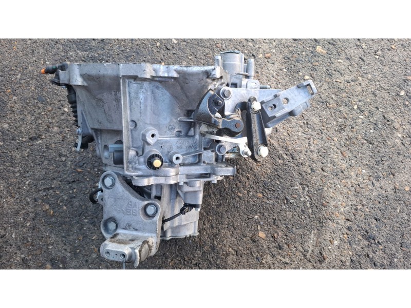 Recambio de caja cambios completa para peugeot 308 referencia OEM IAM 20V250  