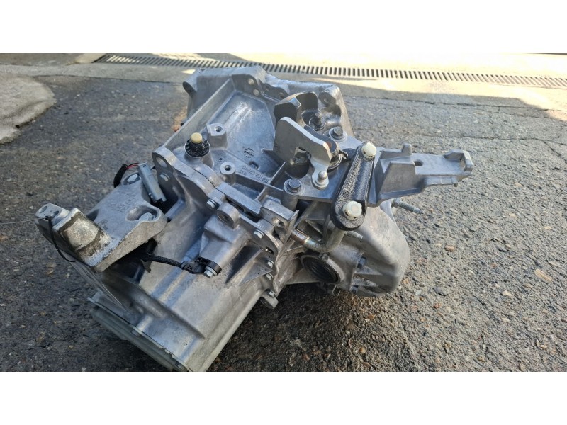 Recambio de caja cambios completa para peugeot 308 referencia OEM IAM 20V250  