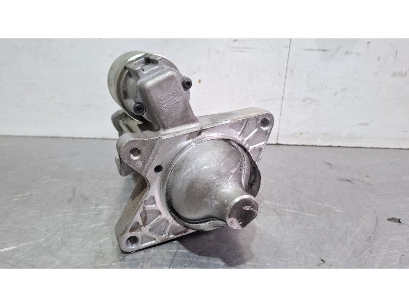 Recambio de motor arranque para renault laguna referencia OEM IAM 233003172R  