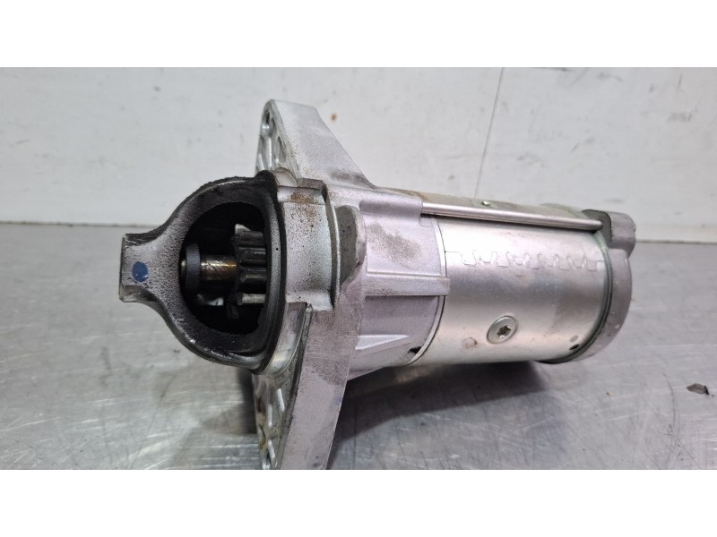 Recambio de motor arranque para renault laguna referencia OEM IAM 233003172R  