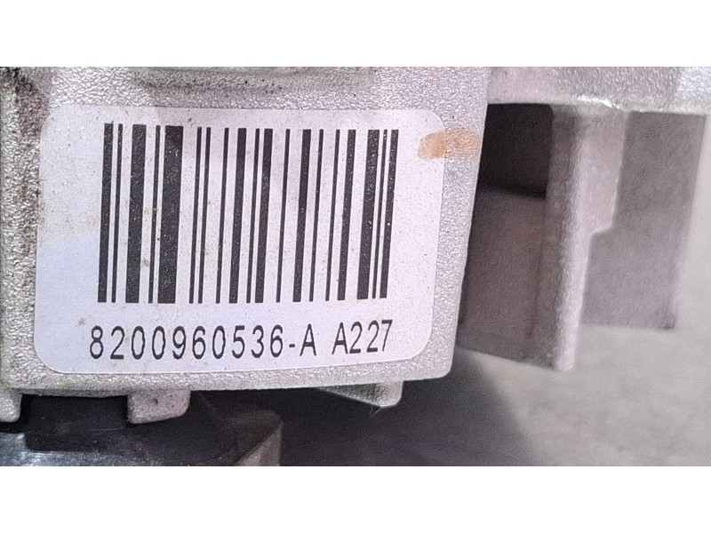 Recambio de alternador para renault laguna referencia OEM IAM 8200960536A  