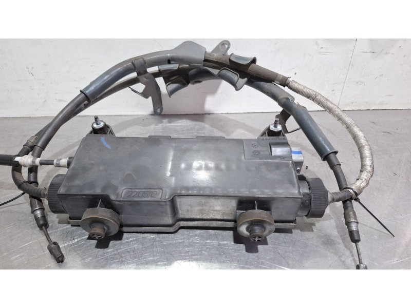 Recambio de freno de mano electrico para renault laguna referencia OEM IAM 360109753R  