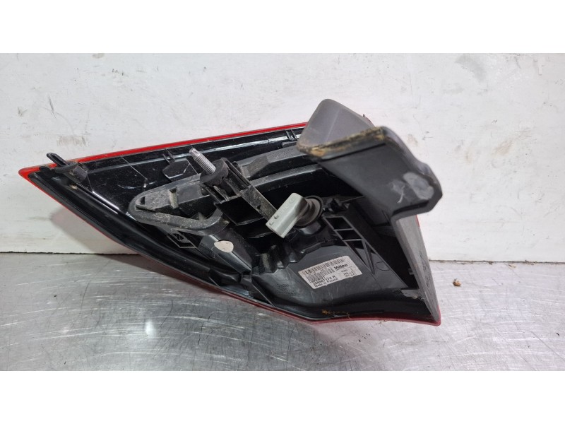 Recambio de piloto carrocería trasero derecho para renault laguna referencia OEM IAM 265507174R  
