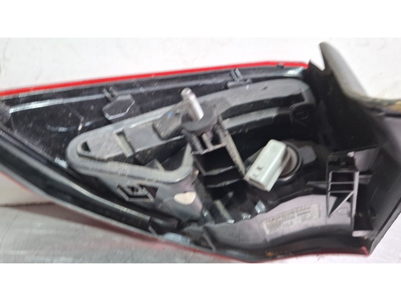 Recambio de piloto carrocería trasero derecho para renault laguna referencia OEM IAM 265507174R  