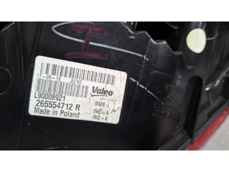 Recambio de piloto carrocería trasero izquierdo para renault laguna referencia OEM IAM 265554712R  
