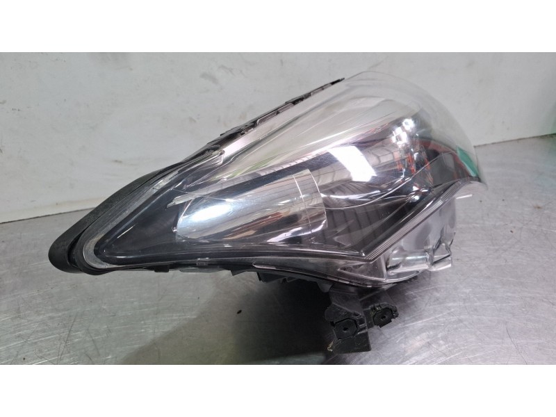 Recambio de faro delantero derecho para renault laguna referencia OEM IAM 260100247R / 89905208  