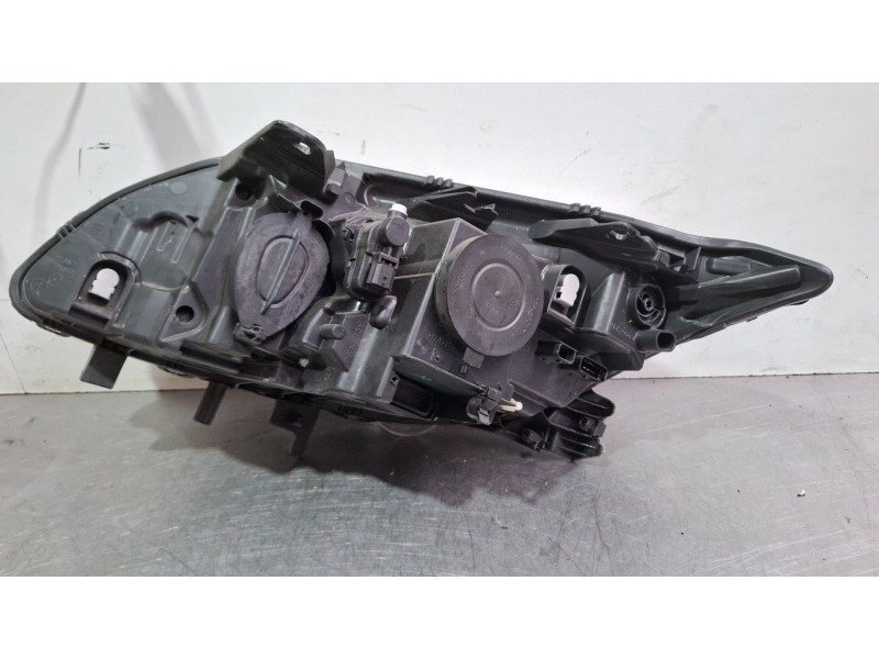 Recambio de faro delantero derecho para renault laguna referencia OEM IAM 260100247R / 89905208  